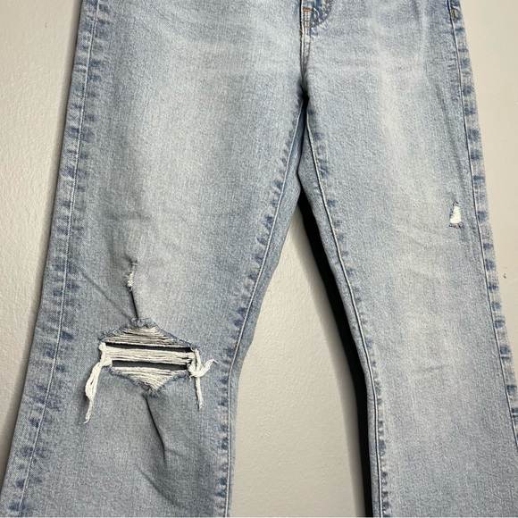 Gap ‘70s Flare High Rise Light Wash Distressed Denim Jeans Z - Picture 3 of 9